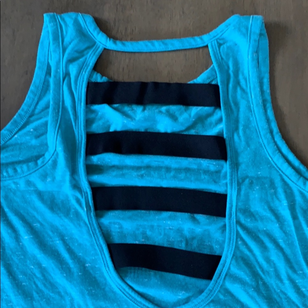 Workout tank - Picture 3 of 5